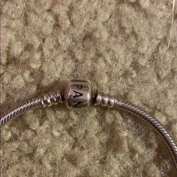 PANDORA self clasp bracelet - Picture 3 of 9